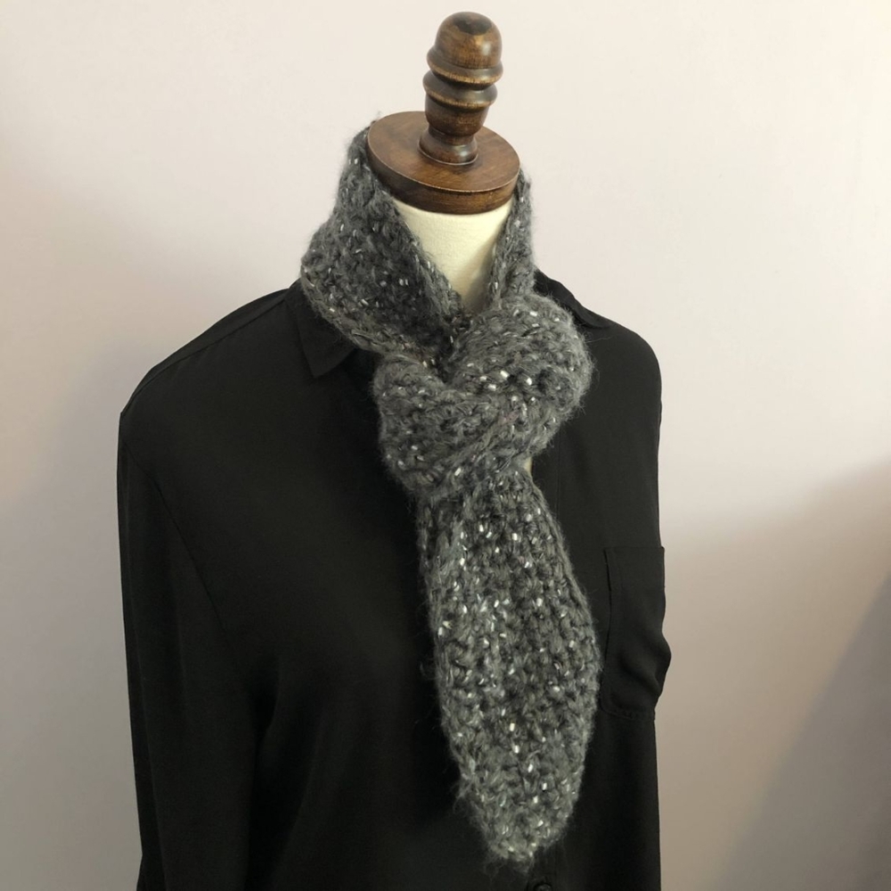 Handmade Grey Scarf - Picture 3 of 8